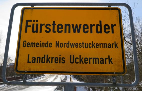 Ortseingangsschild Fürstenwerder