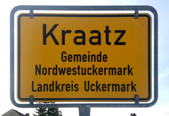 Ortseingangsschild Kraatz